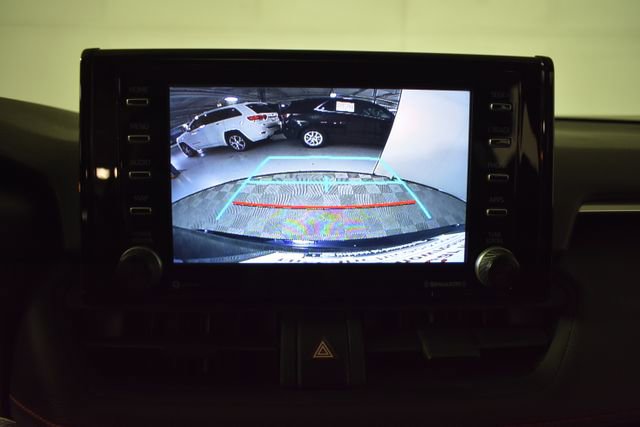 Used 2022 Toyota RAV4 SE w/ Weather & Moonroof Package AWD/4WD image 21