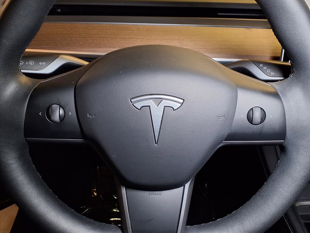 Used 2022 Tesla Model Y Performance image 6