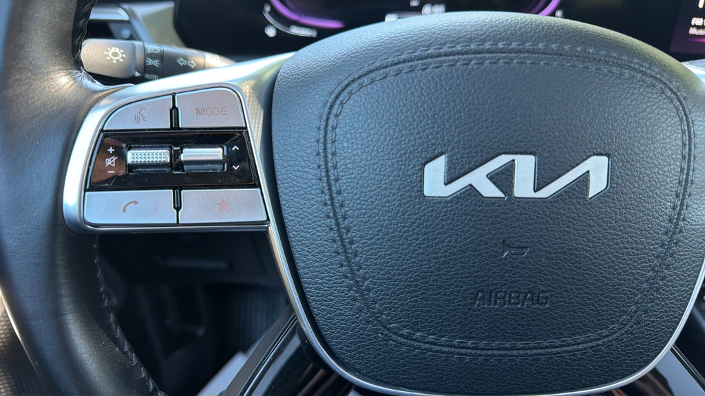 Used 2025 Kia Telluride S AWD/4WD image 28