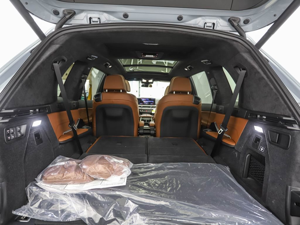 New 2026 BMW X7 xDrive40i w/ M Sport Package image 29