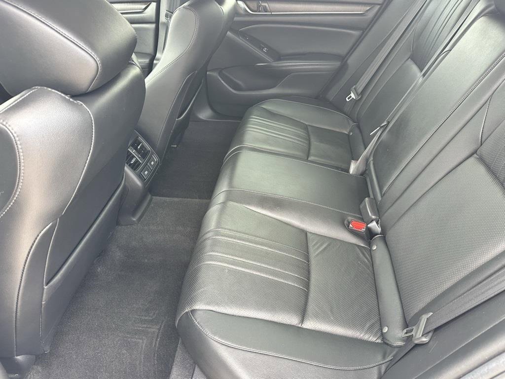 Used 2021 Honda Accord Touring image 7