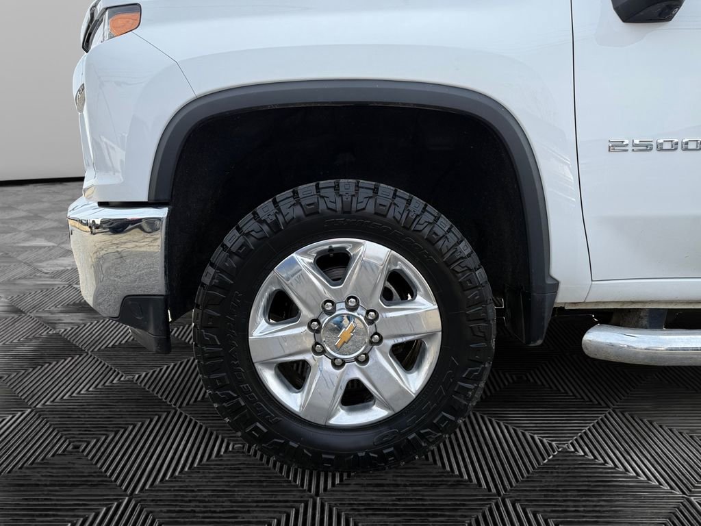 Used 2023 Chevrolet Silverado 2500 LTZ w/ LTZ Premium Package image 14