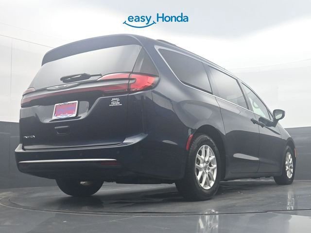Used 2022 Chrysler Pacifica Touring-L FWD image 33