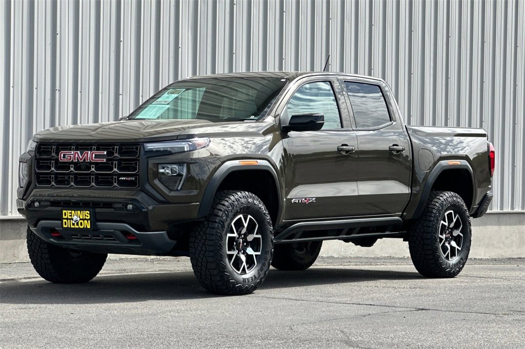 Used 2024 GMC Canyon AT4X image 9