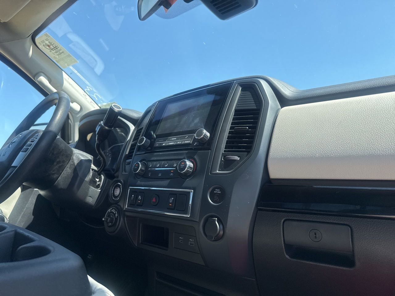 Certified 2024 Nissan Titan SV image 24