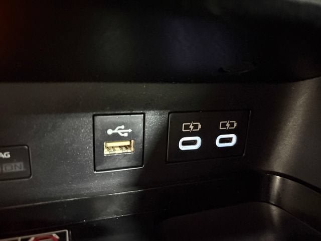 Certified 2025 Toyota Camry SE FWD image 21