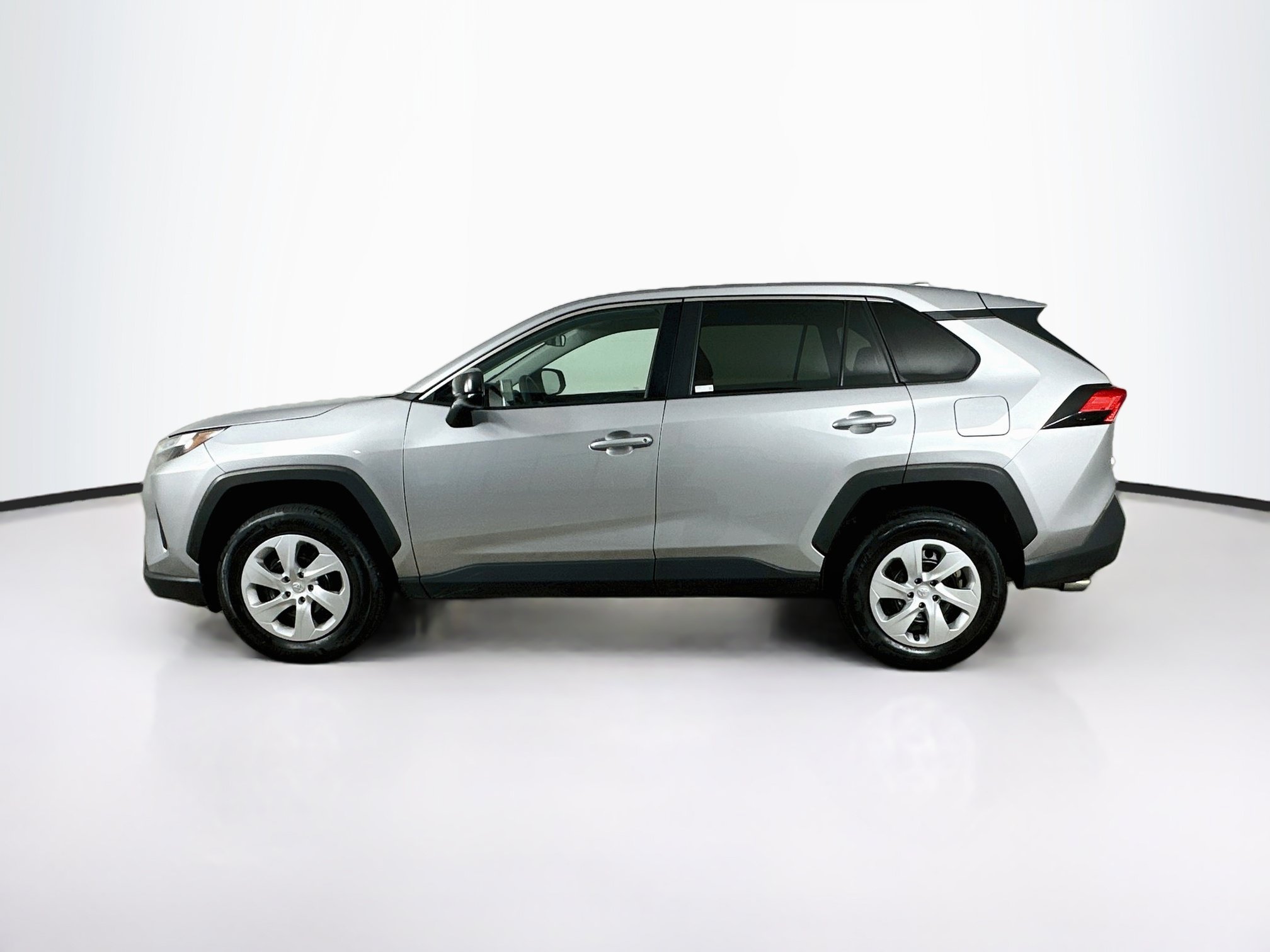 Used 2025 Toyota RAV4 LE FWD image 4