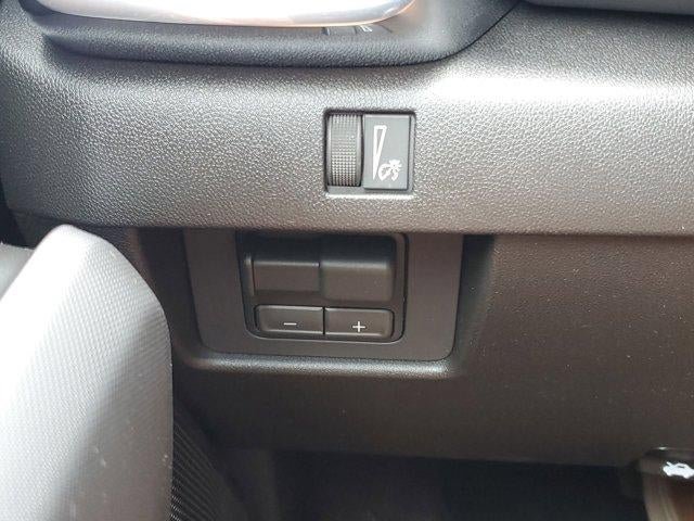 New 2026 GMC Canyon Elevation w/ Technology Package RWD image 31