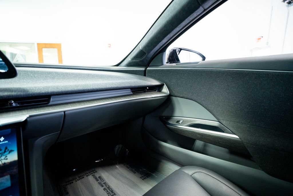 Used 2024 Lucid Air Pure RWD image 39