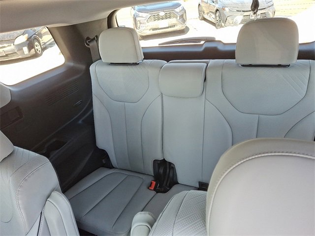 Used 2025 Hyundai Palisade SEL image 11
