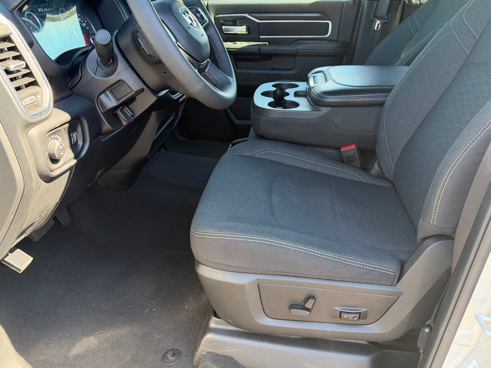 Used 2026 RAM 2500 Big Horn AWD/4WD image 9