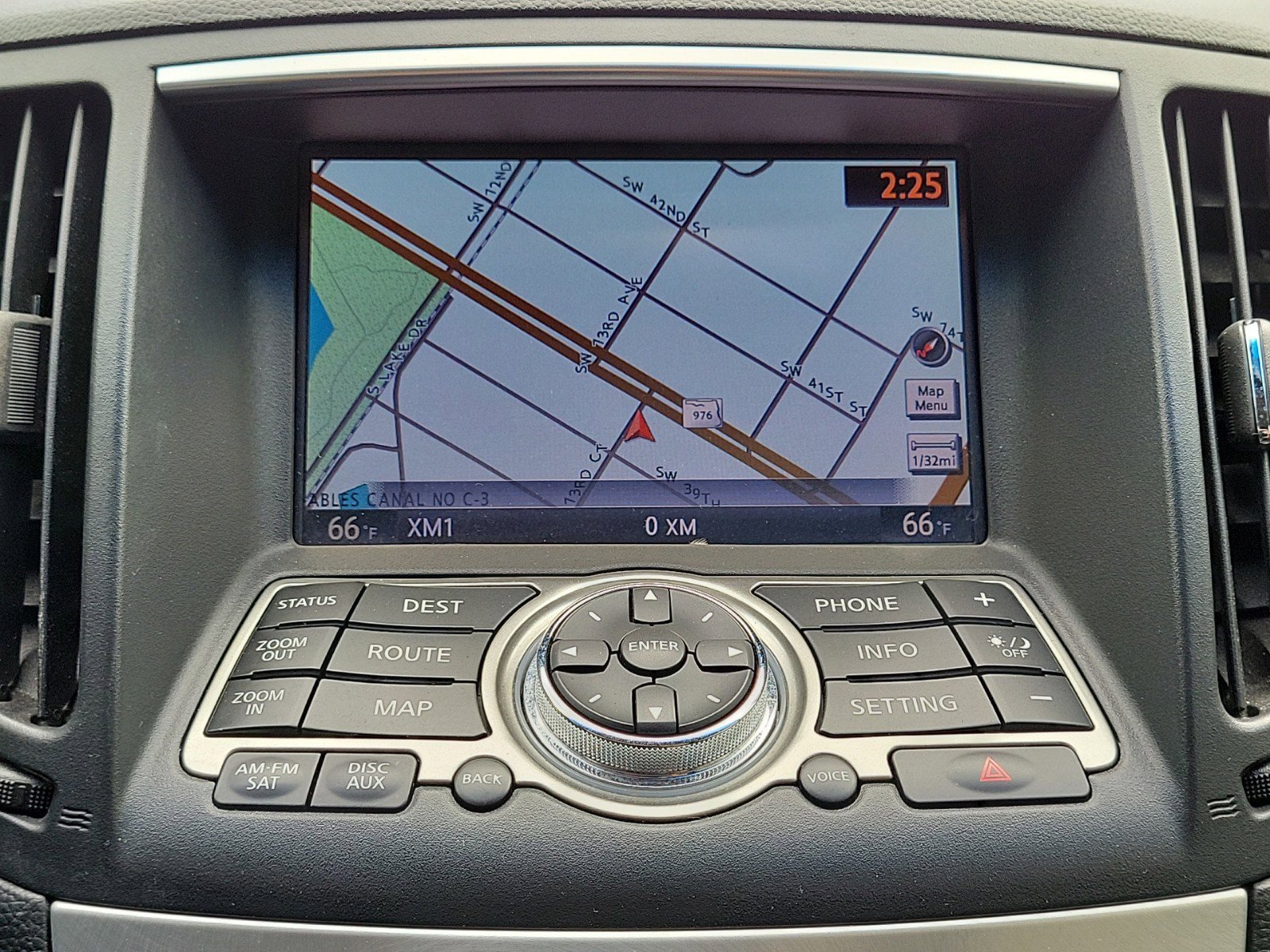 Used 2014 INFINITI Q60 Journey w/ Premium Package image 22