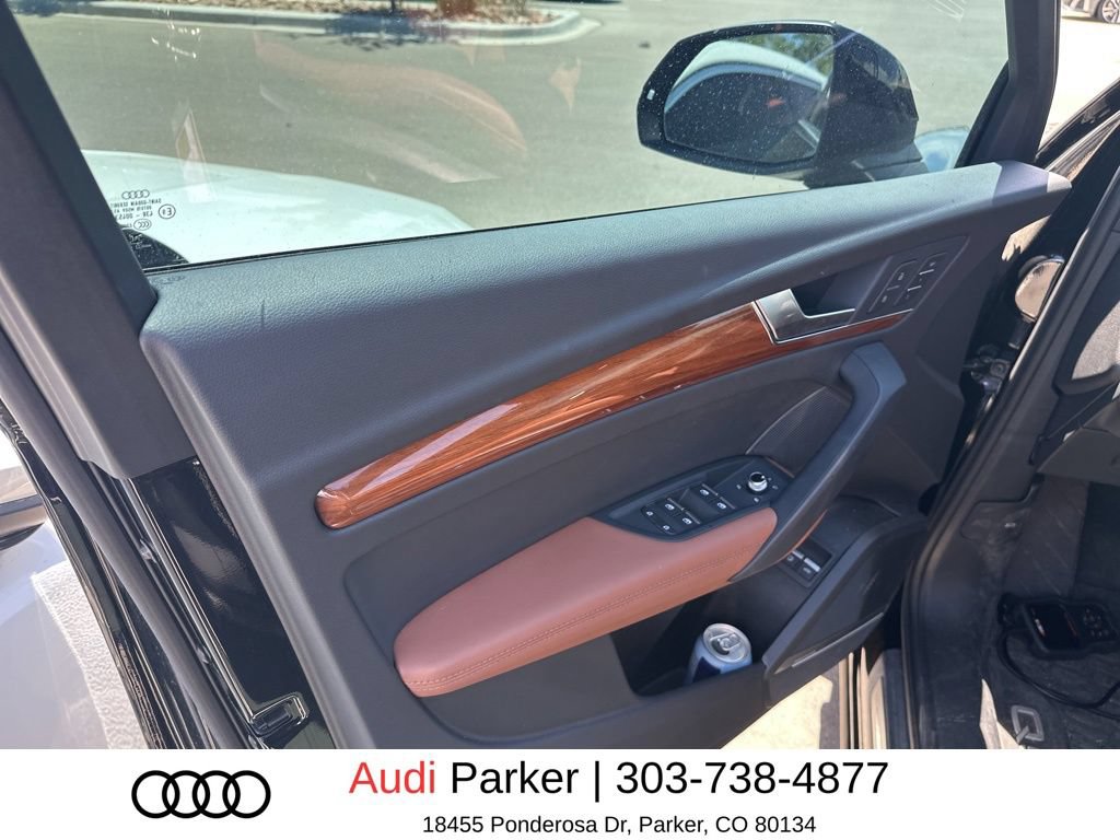 Used 2024 Audi Q5 e Premium Plus w/ Premium Plus Package AWD/4WD image 10