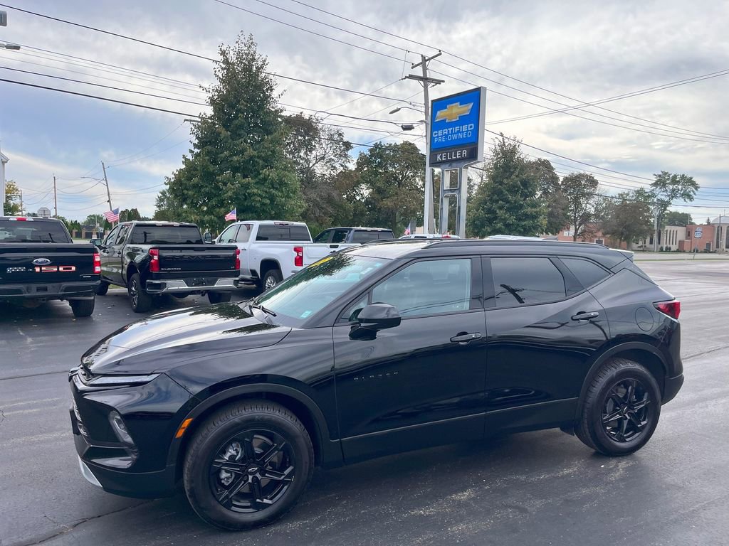 Certified 2023 Chevrolet Blazer LT w/ Midnight/Sport Edition image 4