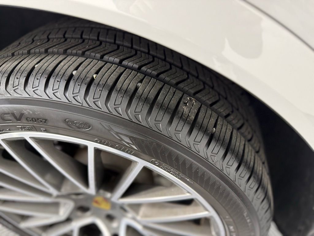 Certified 2021 Porsche Cayenne image 16