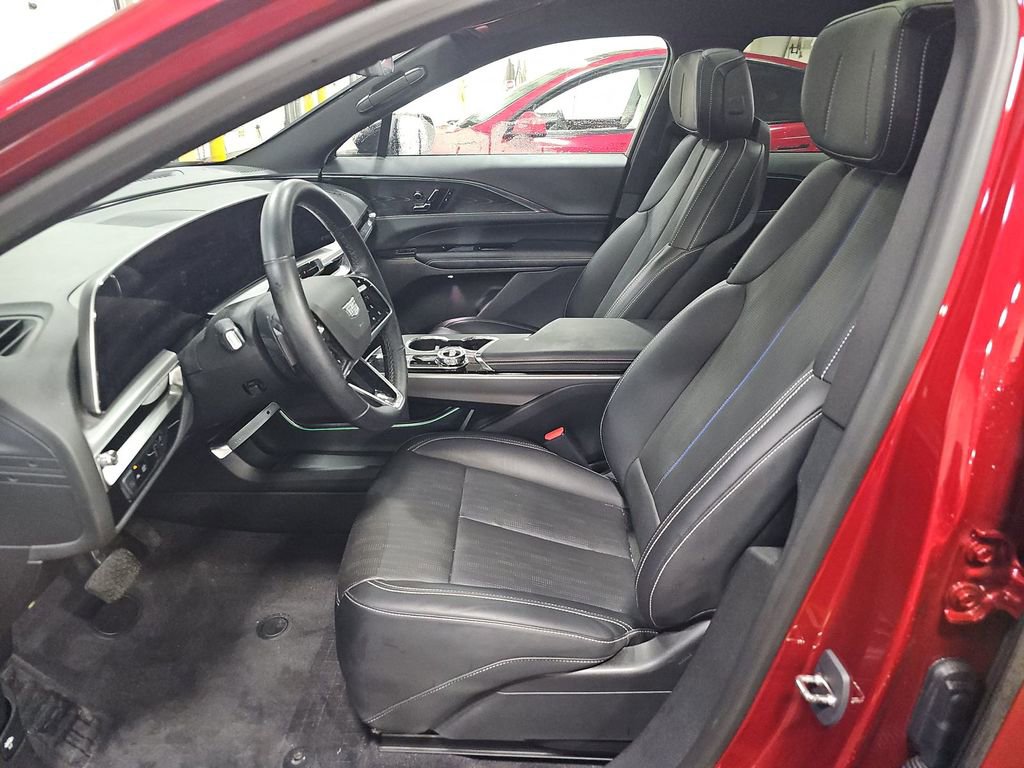 Used 2024 Cadillac Lyriq Luxury w/ LPO, Floor Liner Package image 2