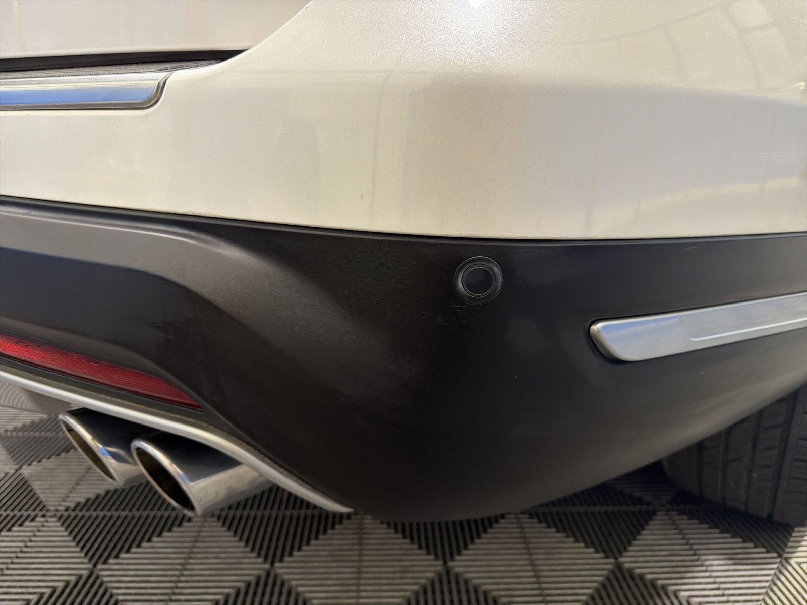 Used 2019 Ford Explorer Platinum AWD/4WD image 28