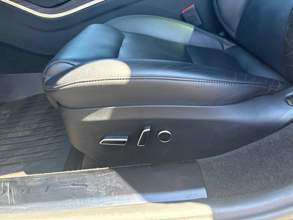 Used 2022 Tesla Model S AWD/4WD image 16