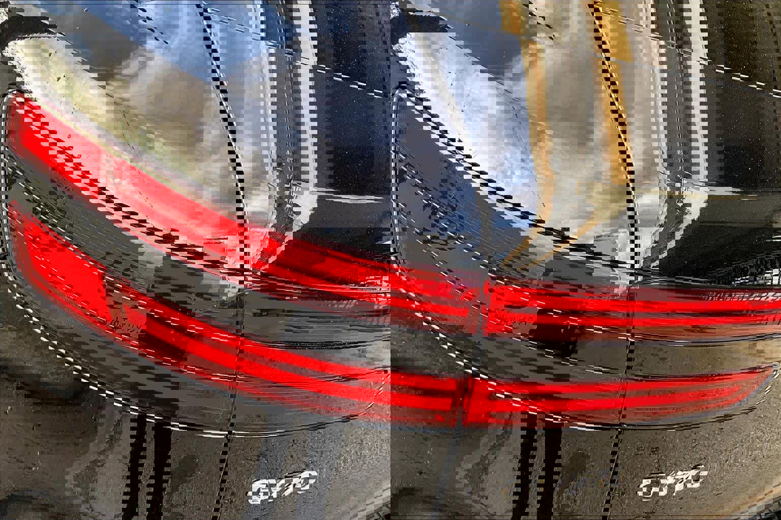 Used 2022 Genesis GV70 2.5T image 28