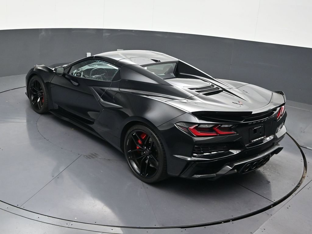 Used 2026 Chevrolet Corvette Z06 RWD image 15