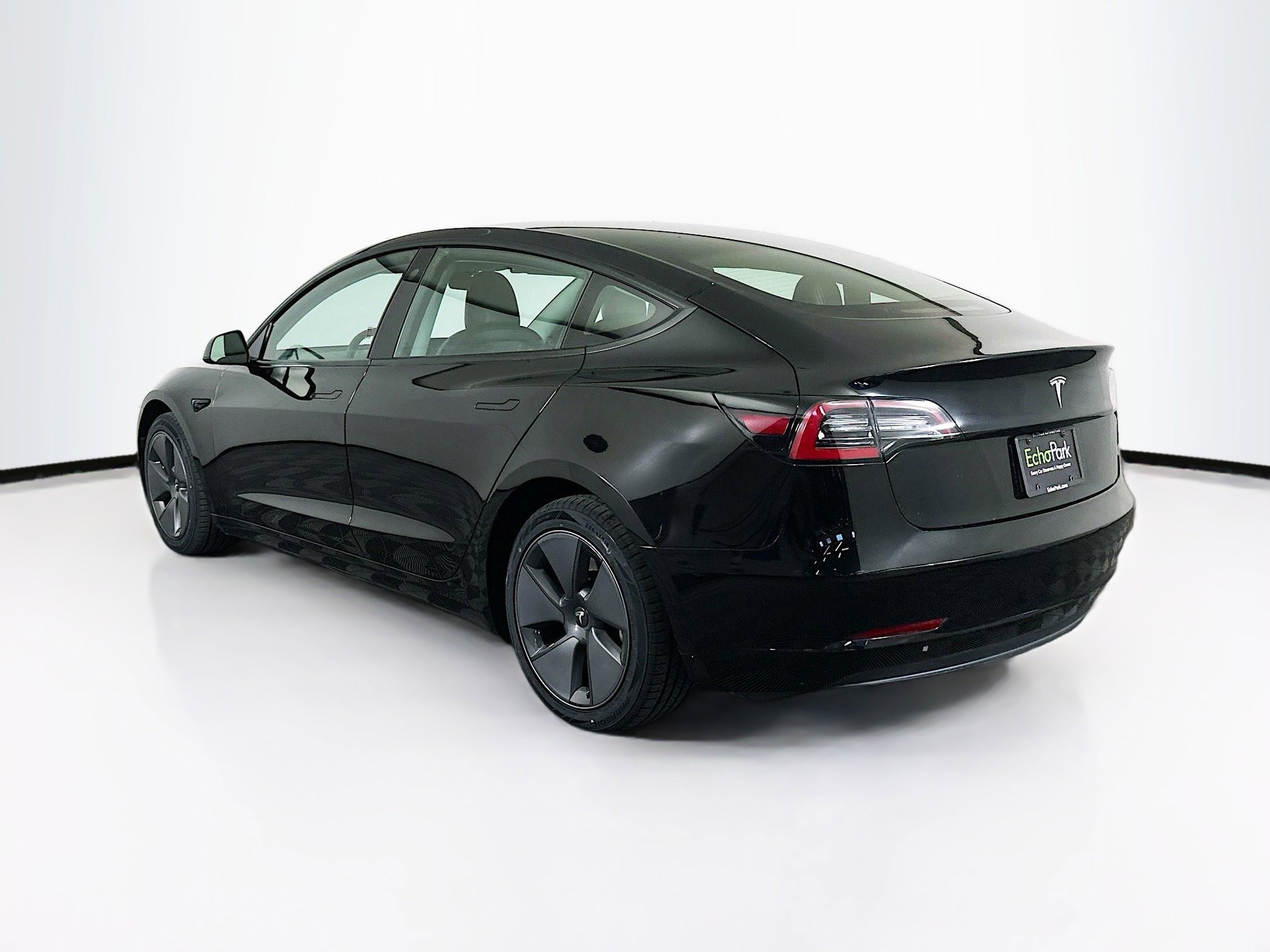 Used 2023 Tesla Model 3 Standard Range image 5