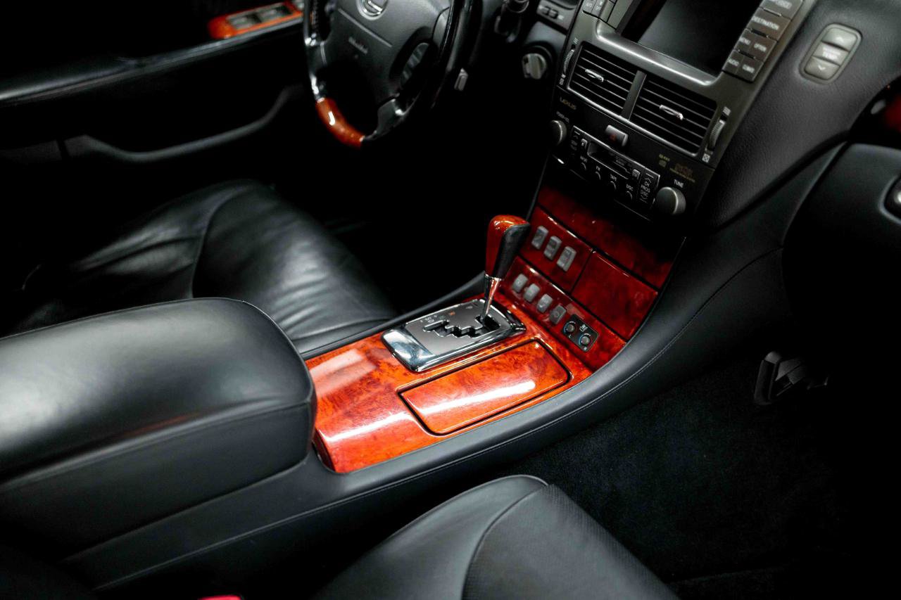 Used 2004 Lexus LS 430 RWD image 68
