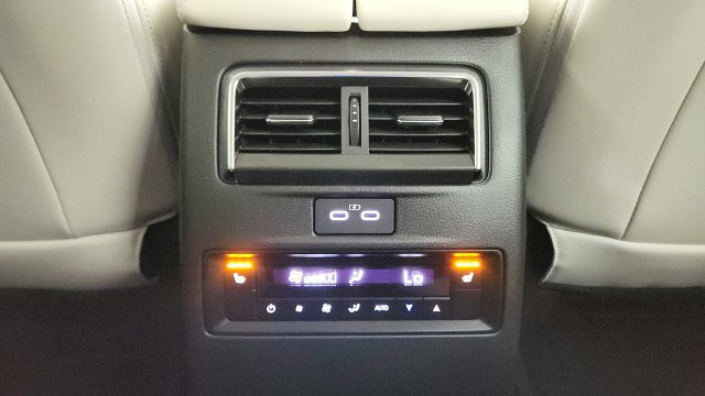New 2026 MAZDA CX-90 Plug-In Hybrid w/ Premium Plus AWD/4WD image 31