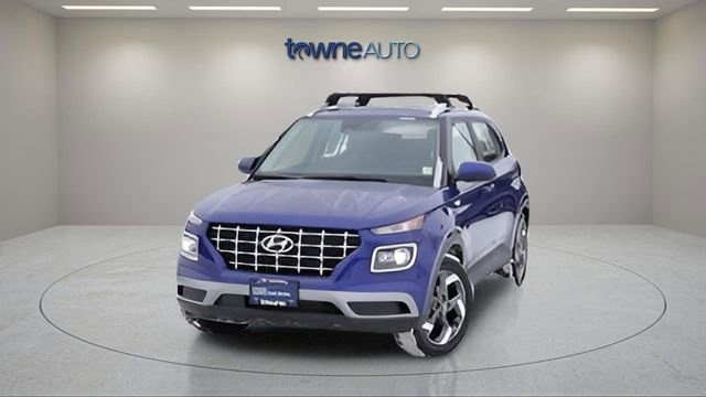 Used 2023 Hyundai Venue Limited image 9