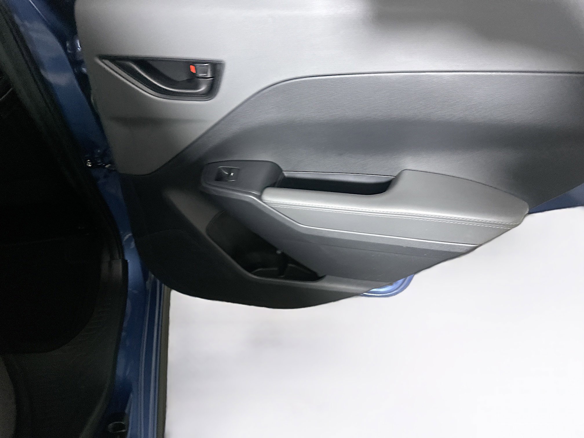 Used 2024 Subaru Crosstrek 2.0i Premium image 28