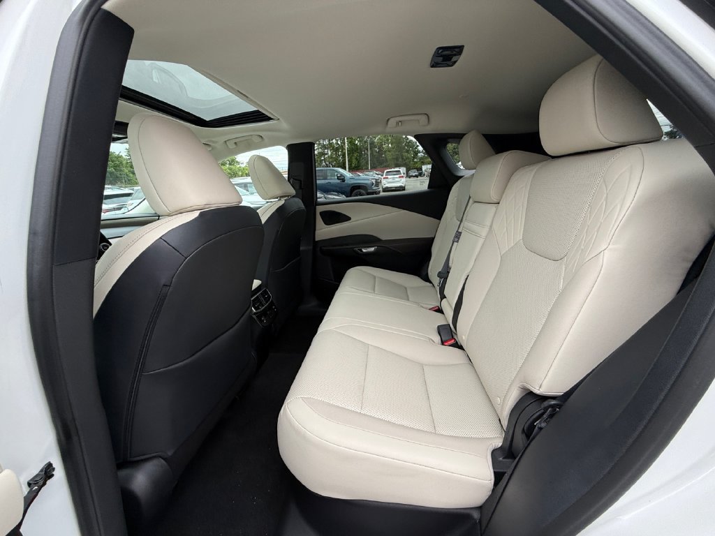 Used 2024 Lexus RX 350 Premium w/ Accessory Package AWD/4WD image 23