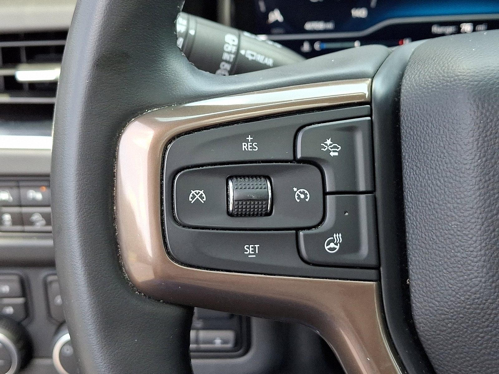 Used 2023 Chevrolet Suburban High Country AWD/4WD image 21