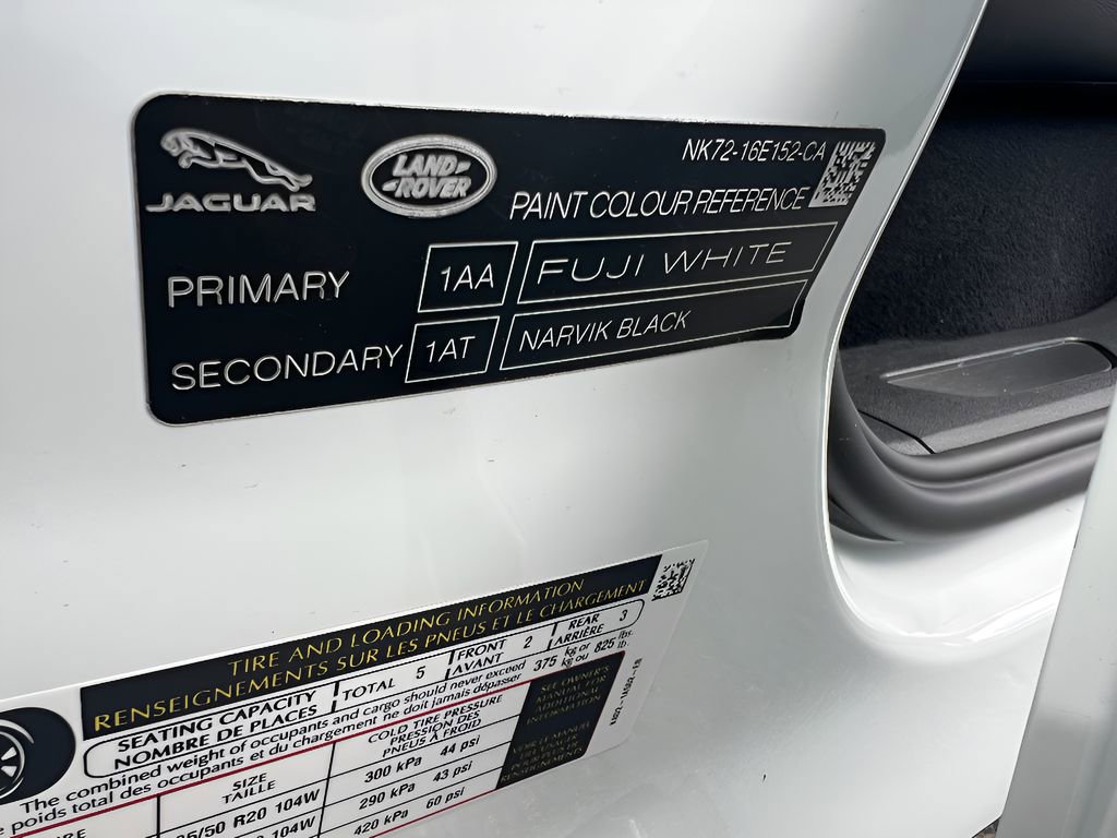 Used 2025 Land Rover Range Rover Evoque Dynamic SE image 33