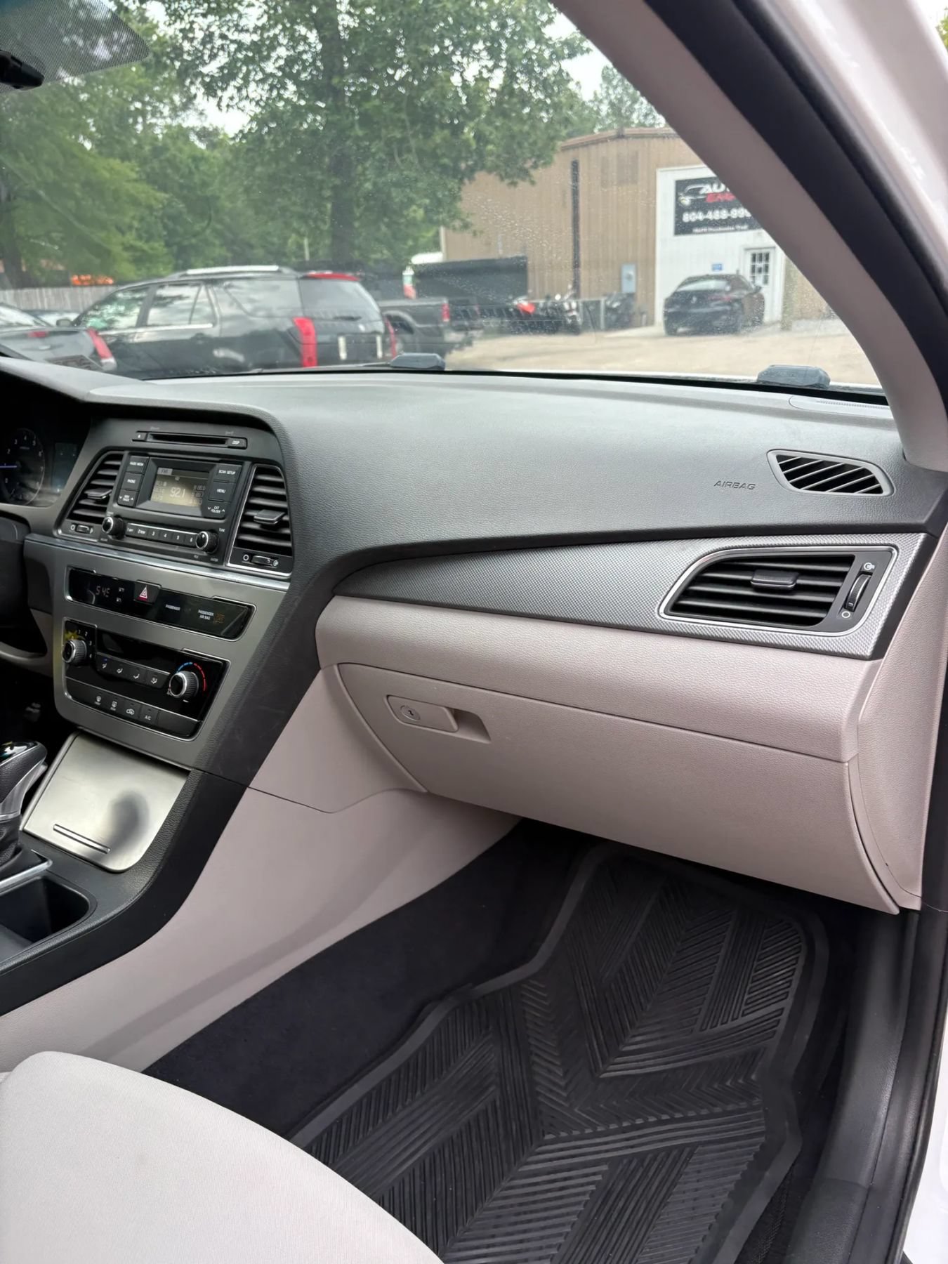 Used 2017 Hyundai Sonata SE FWD image 27