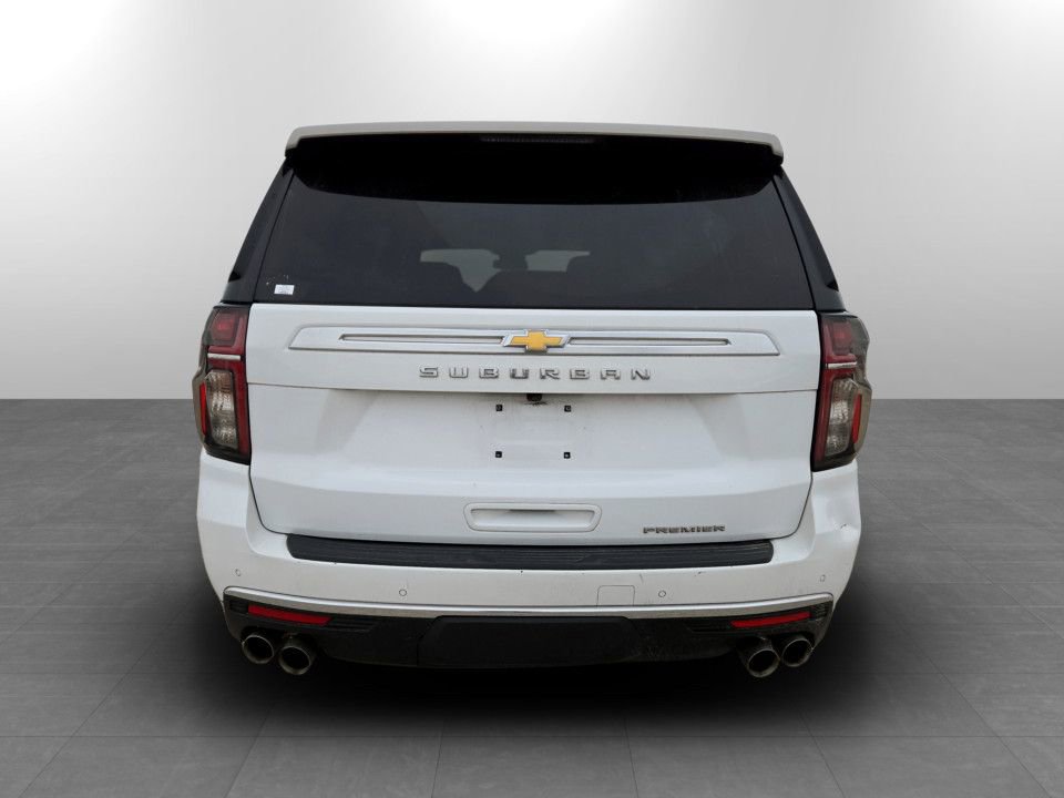 Used 2023 Chevrolet Suburban Premier image 8