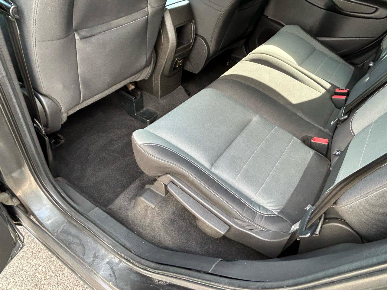 Used 2016 Ford Escape SE AWD/4WD image 9