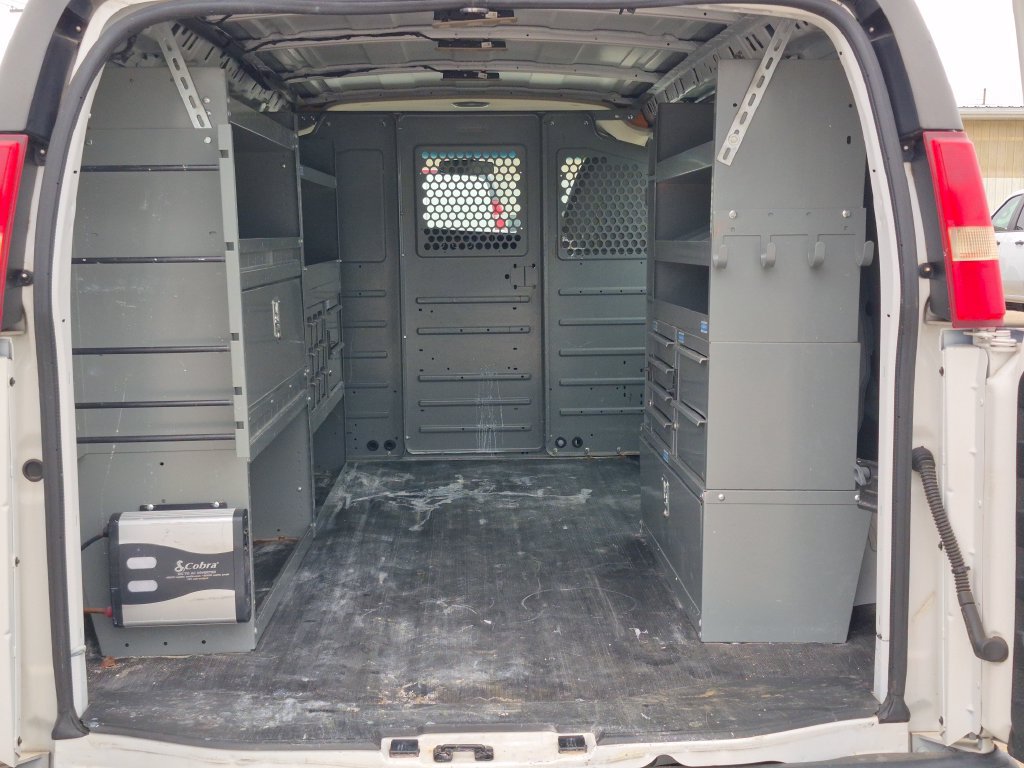 Used 2015 Chevrolet Express 2500 RWD image 18