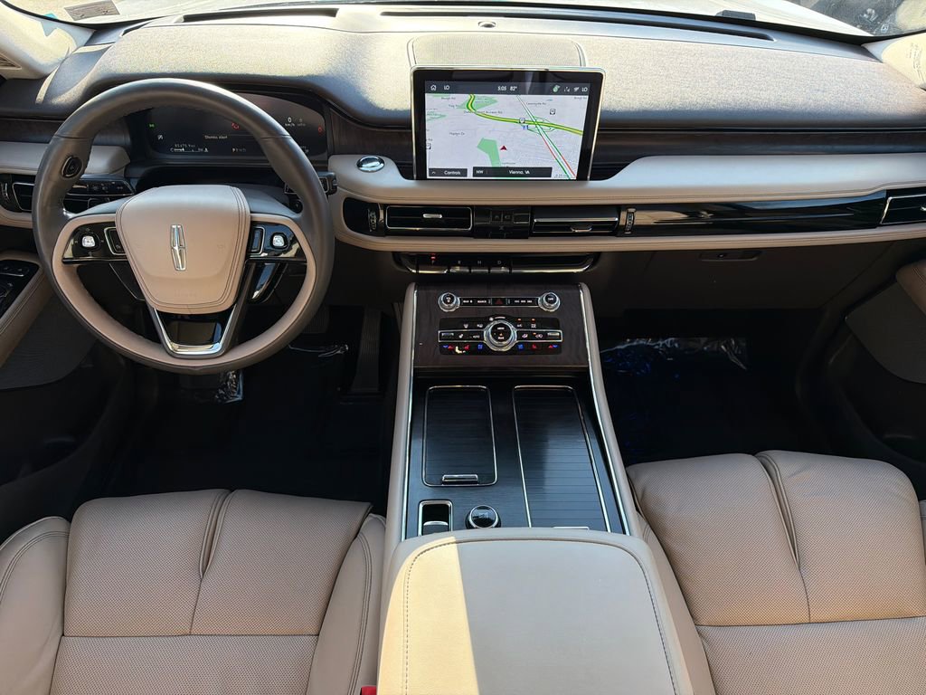 Used 2022 Lincoln Aviator Reserve w/ Equipment Group 201A image 23