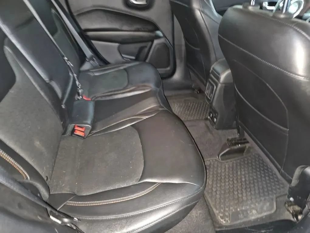 Used 2018 Jeep Compass Latitude w/ Popular Equipment Group AWD/4WD image 13