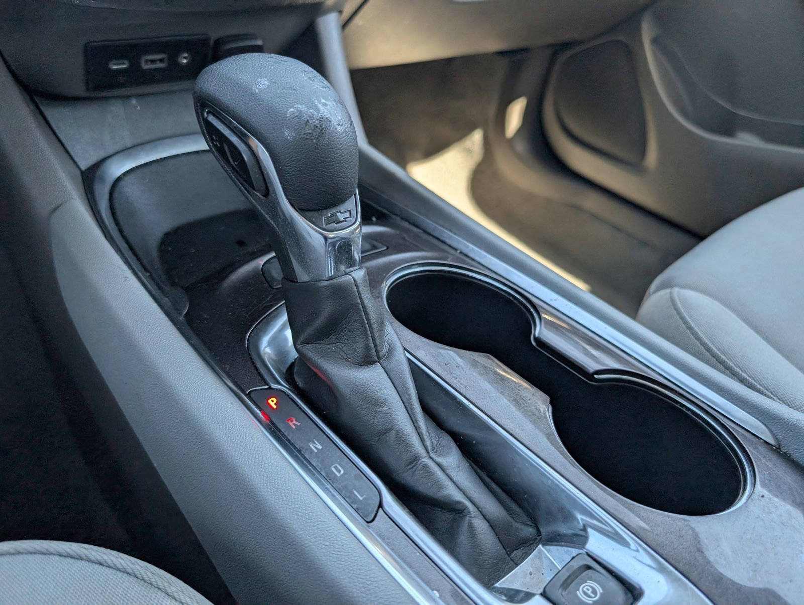 Used 2022 Chevrolet Malibu LT FWD image 21