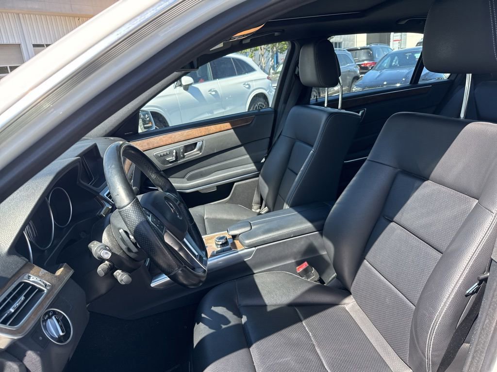 Certified 2016 Mercedes-Benz E 350 4MATIC Sedan image 8