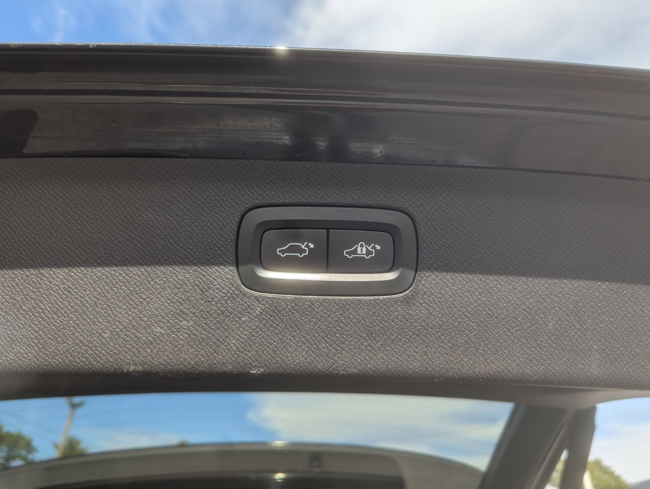 Used 2021 Volvo XC90 T6 Inscription w/ Protection Package image 48