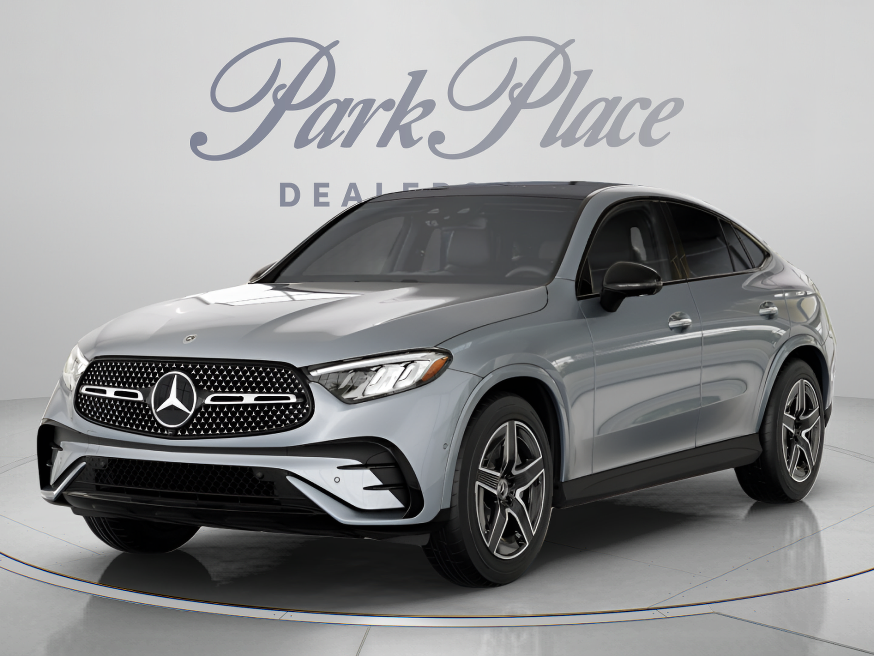 Used 2024 Mercedes-Benz GLC 300 4MATIC image 1