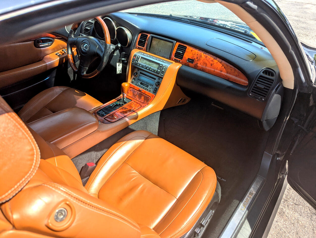 Used 2004 Lexus SC 430 Convertible image 30