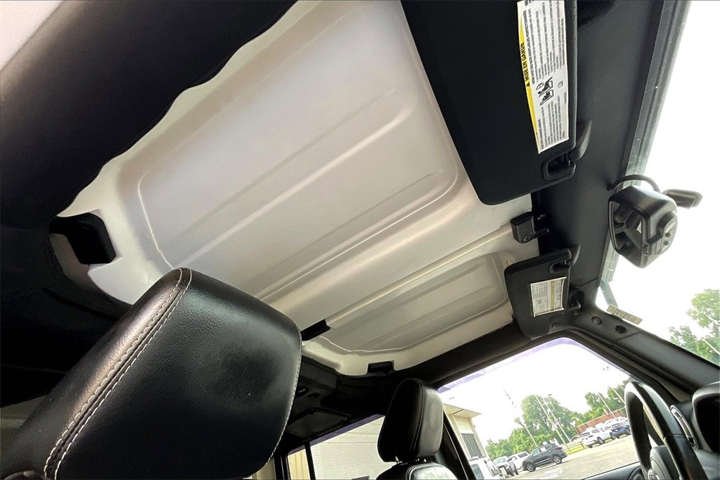 Used 2016 Jeep Wrangler Unlimited Rubicon image 21