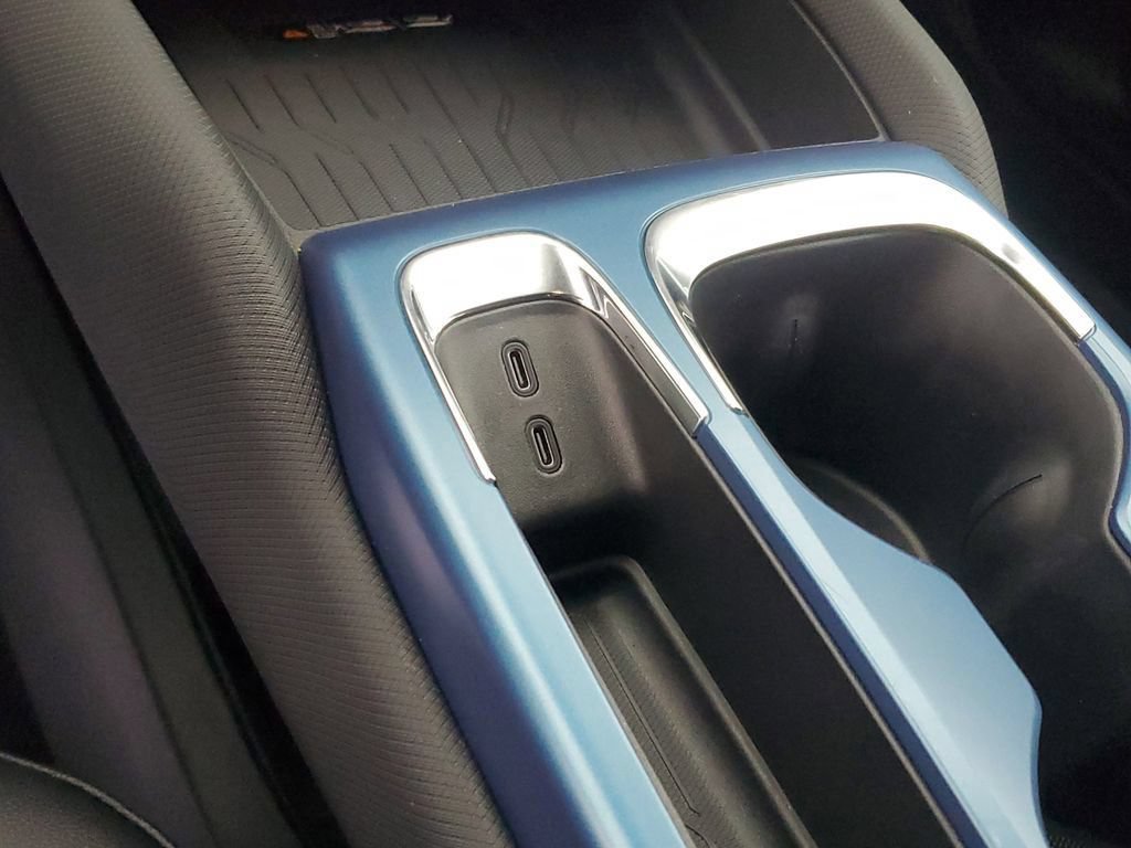 New 2026 Chevrolet Equinox EV LT FWD image 35