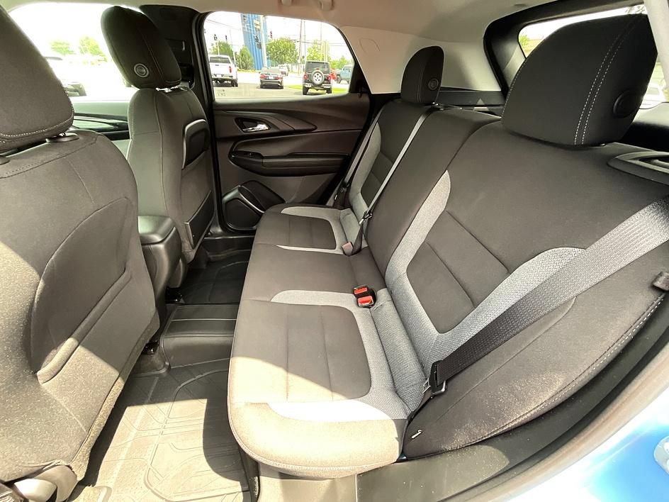 Used 2024 Chevrolet TrailBlazer LS w/ LS Convenience Package AWD/4WD image 46