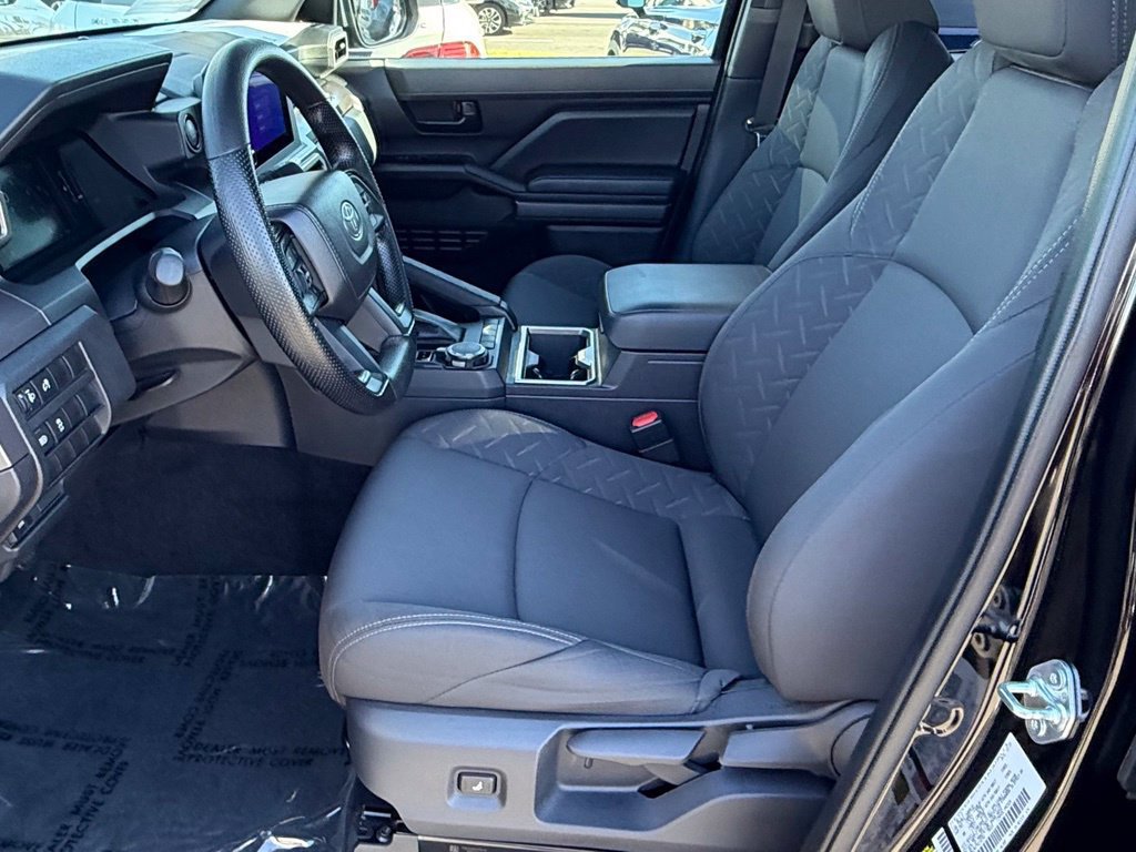 Used 2026 Toyota Tacoma SR5 AWD/4WD image 15