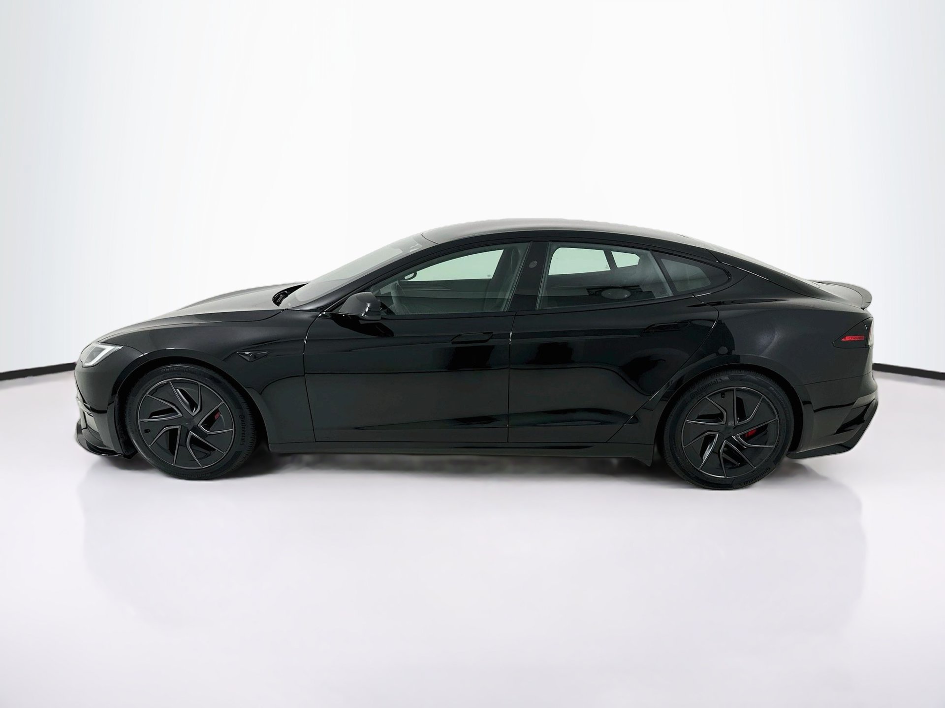 Used 2026 Tesla Model S Plaid AWD/4WD image 5