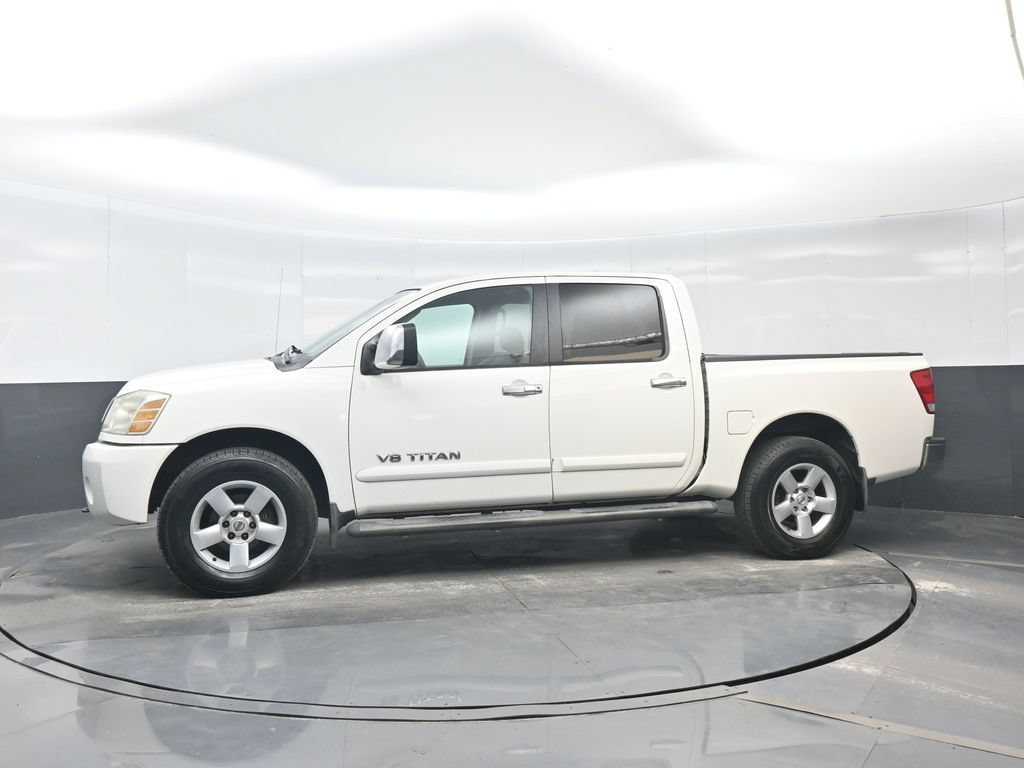 Used 2005 Nissan Titan SE w/ (T01) Tow Pkg AWD/4WD image 3