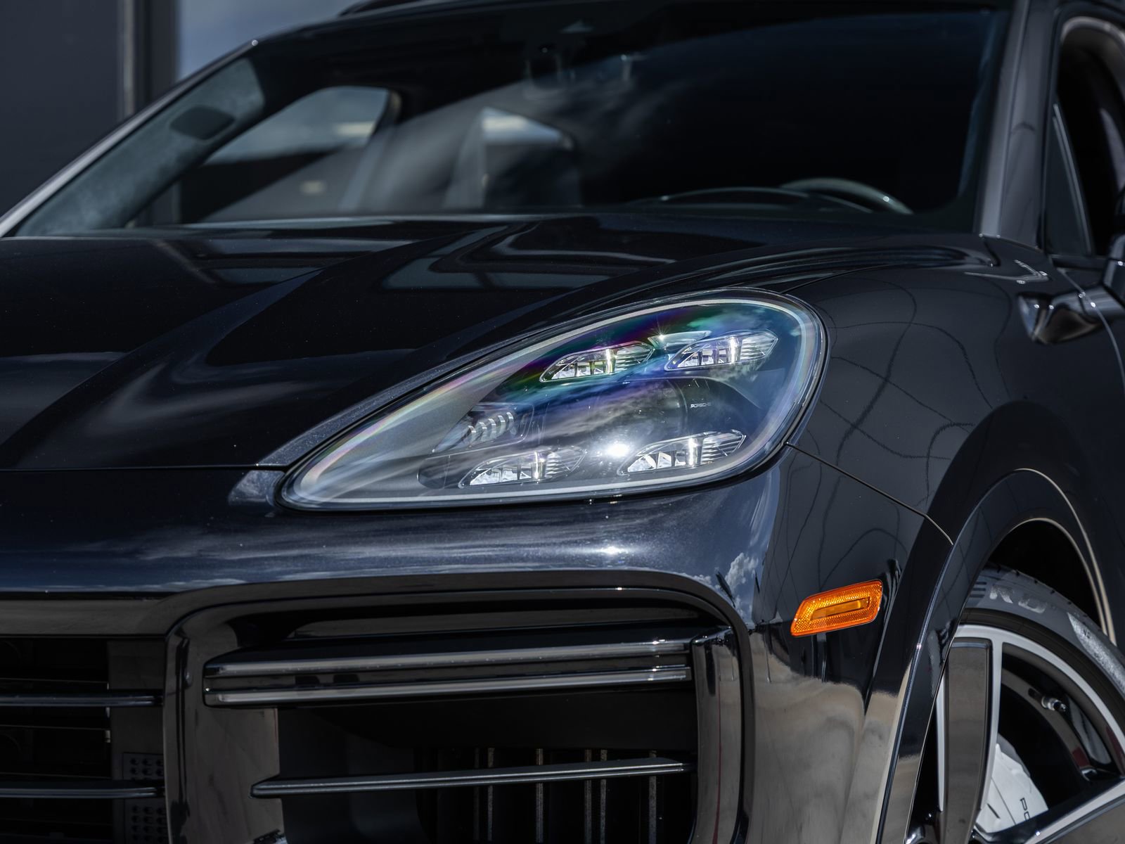 Certified 2020 Porsche Cayenne Turbo AWD/4WD image 15